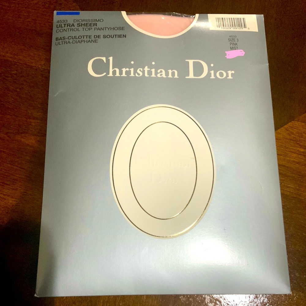 ❤️❤️ Christian Dior Ultra Sheer Control Top Sandalfoot Pantyhose Pink Mist❤️❤️ - Picture 1 of 2